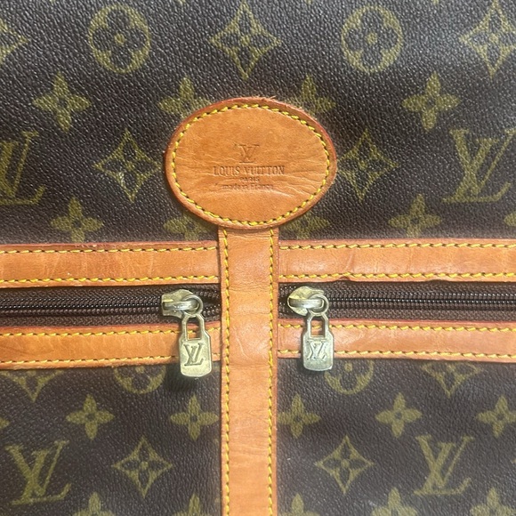 Louis Vuitton Tote Large Weekender Bag - Picture 2 of 11